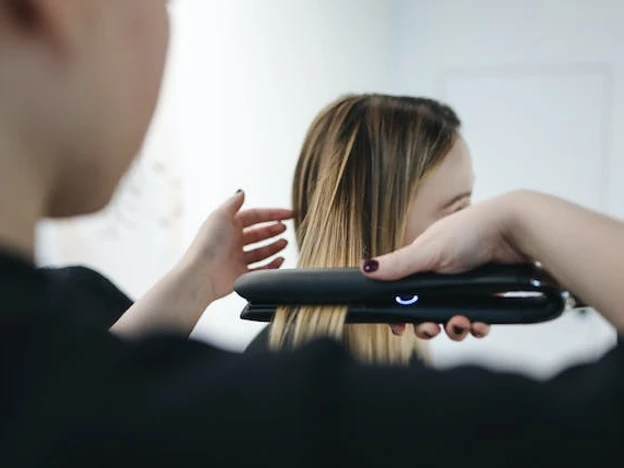 Alisado capilar con ácido hialurónico: La nueva tendencia en belleza